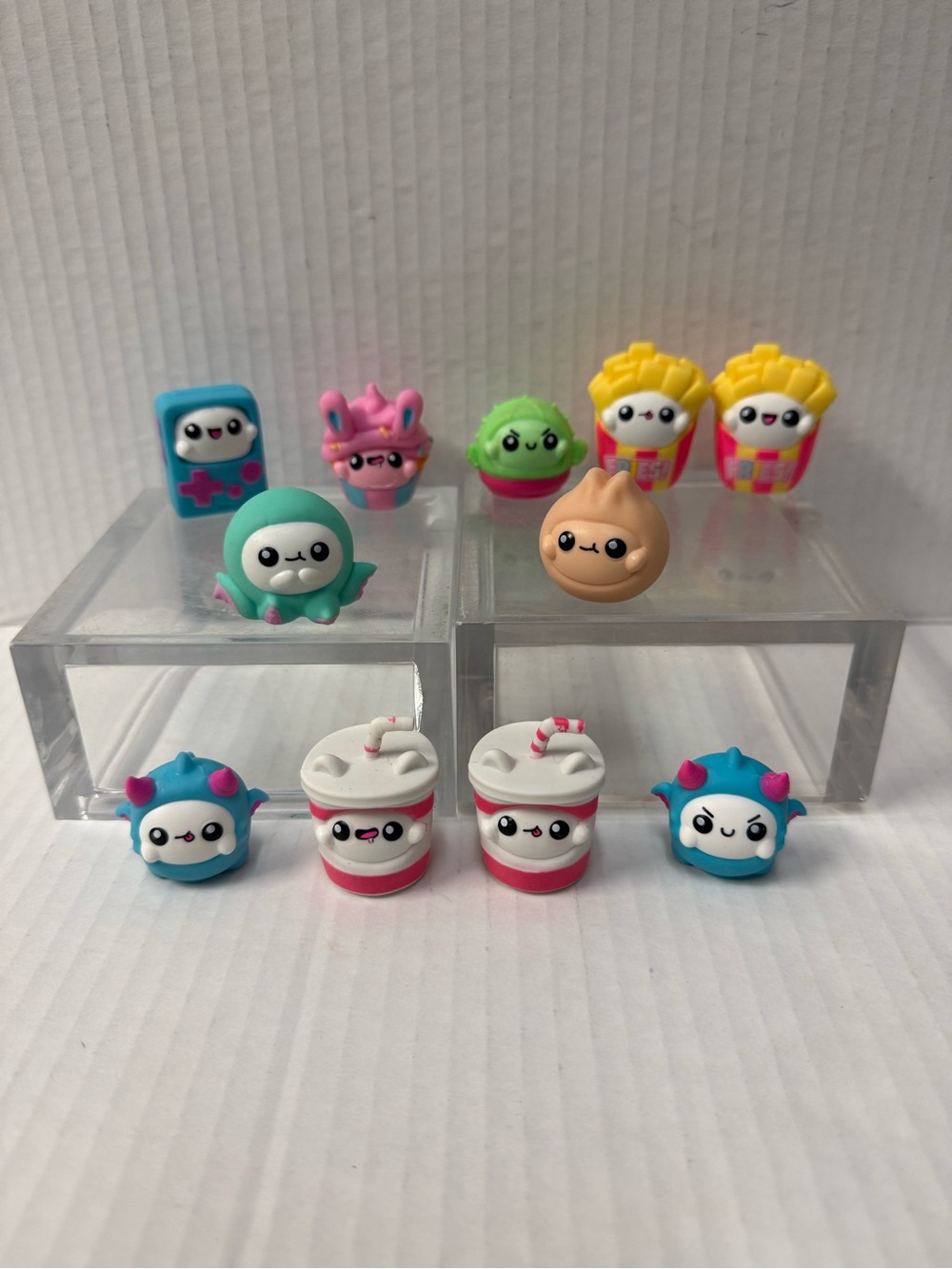 Recyclings Series 1 Mini Figures Lot of 10 Pencil Toppers